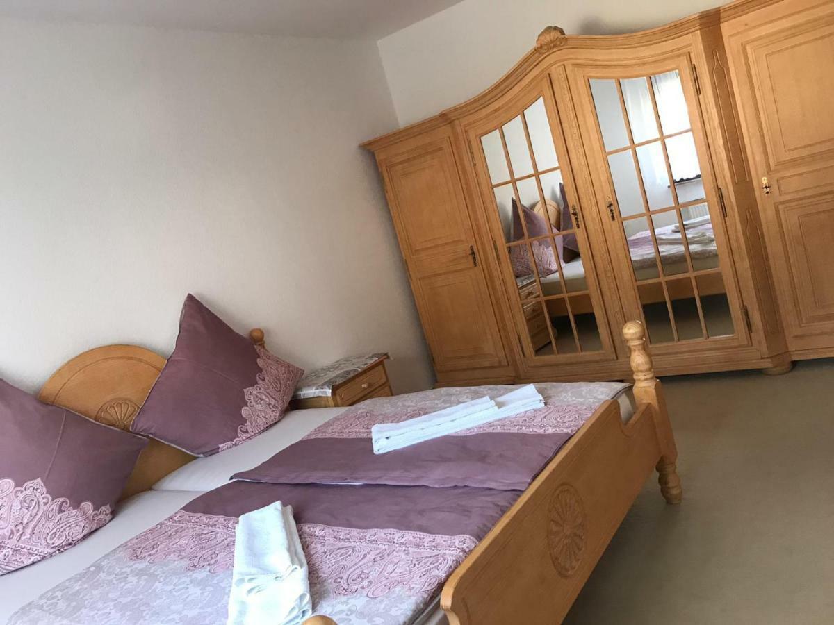 Ferienwohnung Niederfell - An Der Mosel Esterno foto